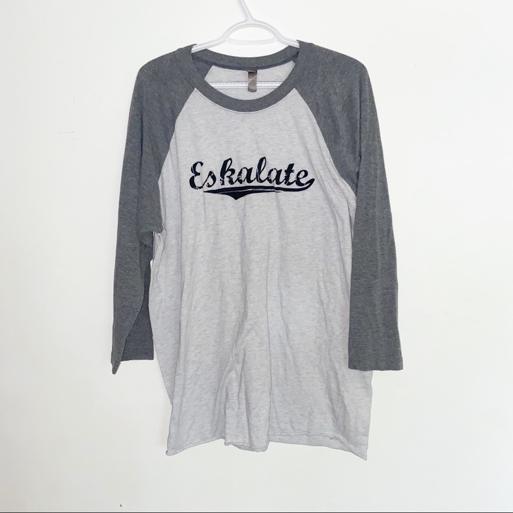 Mens XL Eskalate Baseball Casual Tee Grey